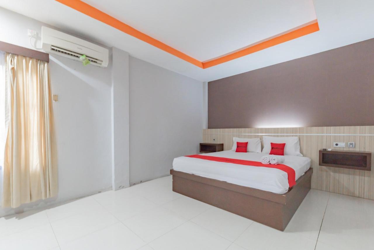 Hotel Reddoorz Near Plaza Balikpapan Exterior foto