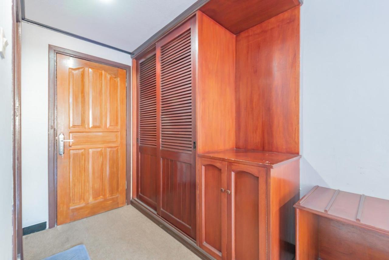 Hotel Reddoorz Near Plaza Balikpapan Exterior foto