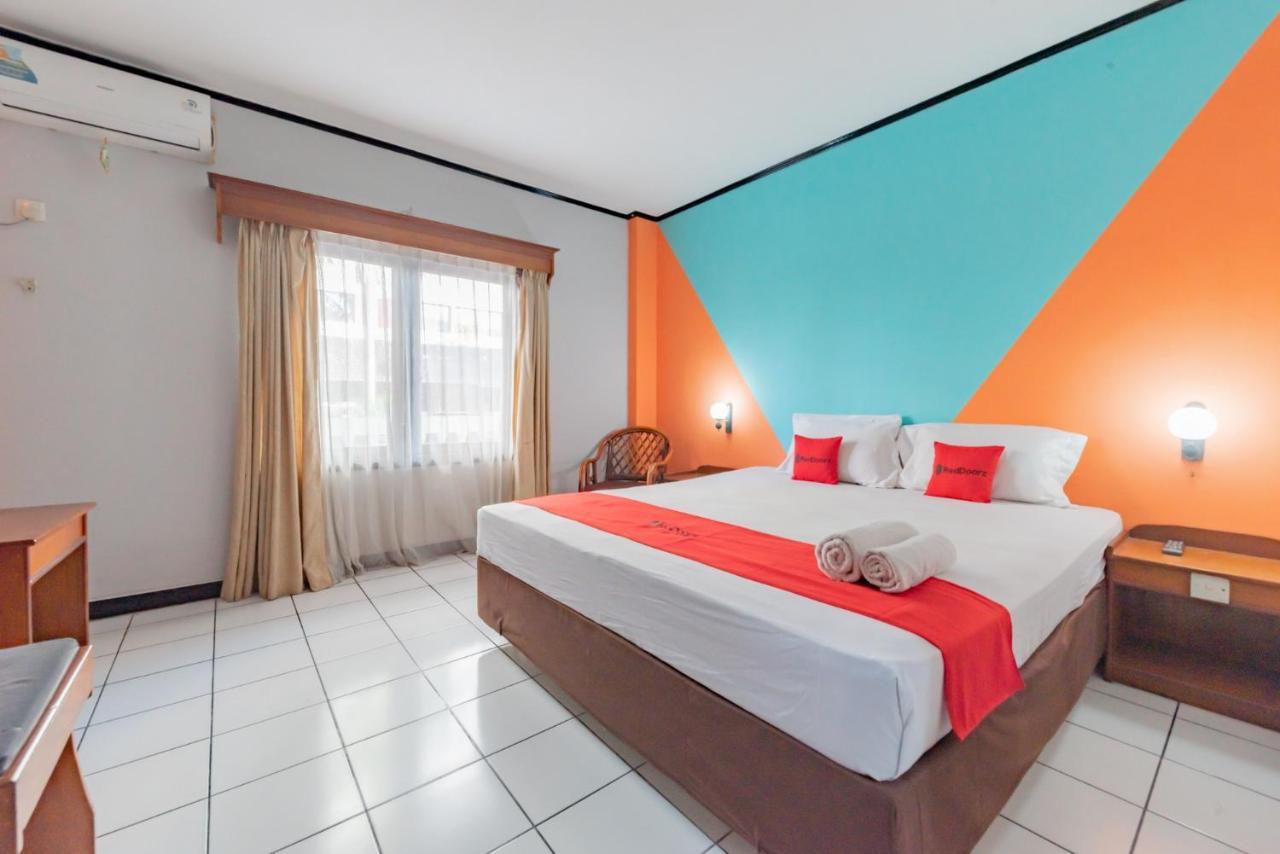 Hotel Reddoorz Near Plaza Balikpapan Exterior foto