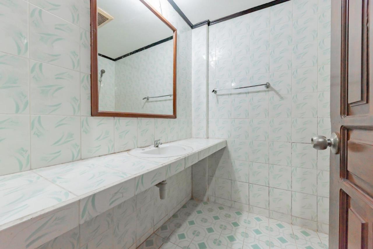 Hotel Reddoorz Near Plaza Balikpapan Exterior foto